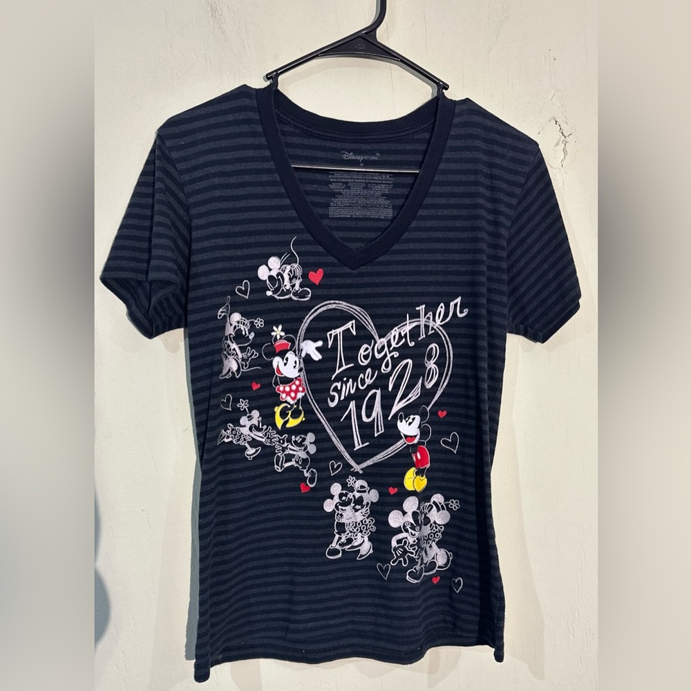 Disney Store Mickey & Minnie Together since 1928 short sleeve v neck medium
